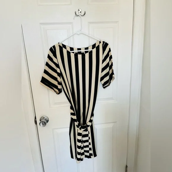 BCBG Max Azria Black White Pinstriped Dress - Picture 3 of 10